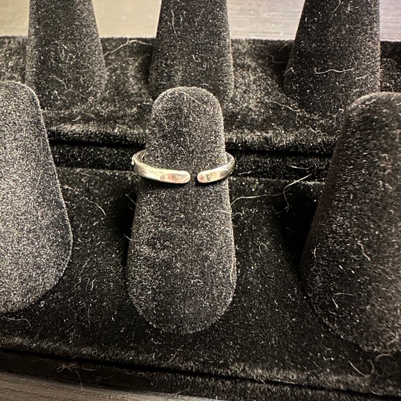 Bomb Party Adjustable Kids Ring size 3-5, Purple Topaz Cz Rhodium Plating - Picture 2 of 3